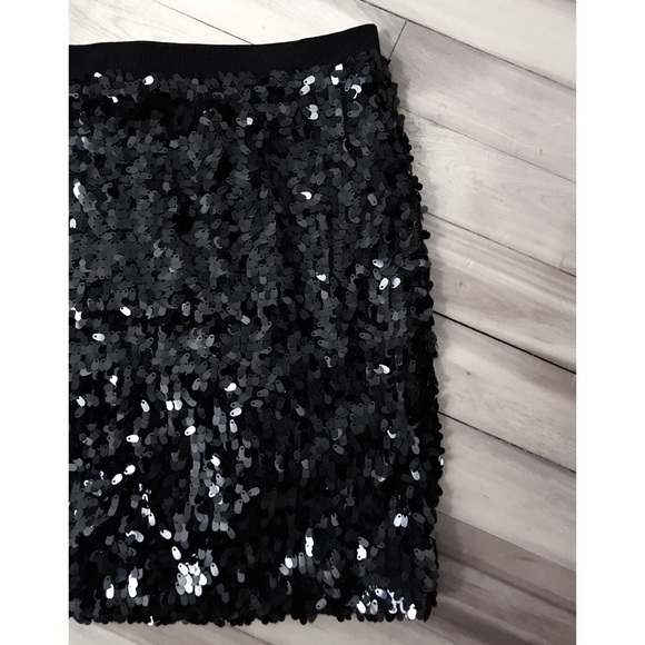 DKNY Sequin Mini - Picture 2 of 4